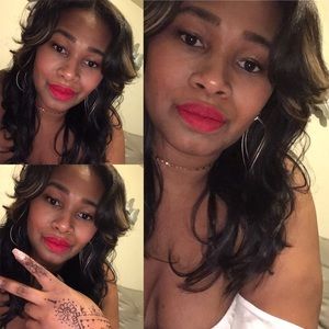 Meet your Posher, Whitney